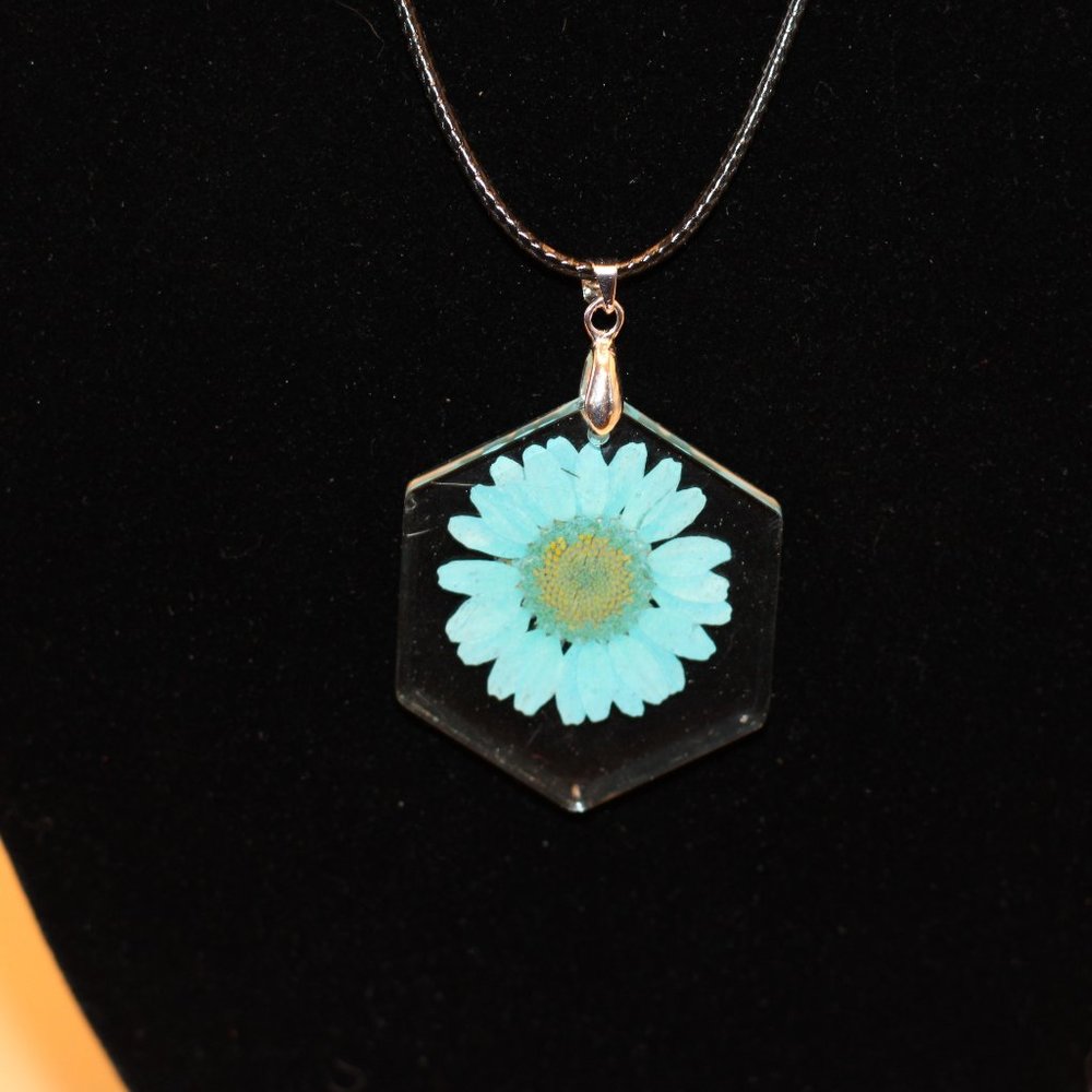 Flower necklace